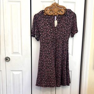 Francesca's Collections Purple Floral Flutter Sleeve Sundress